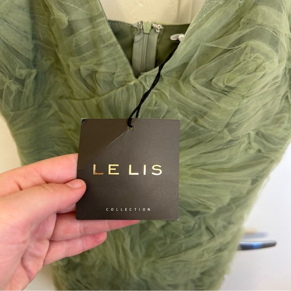 NWT Le Lis Liliana Mini Dress Light Green Textured Mesh Sheath Size Large - Picture 7 of 9